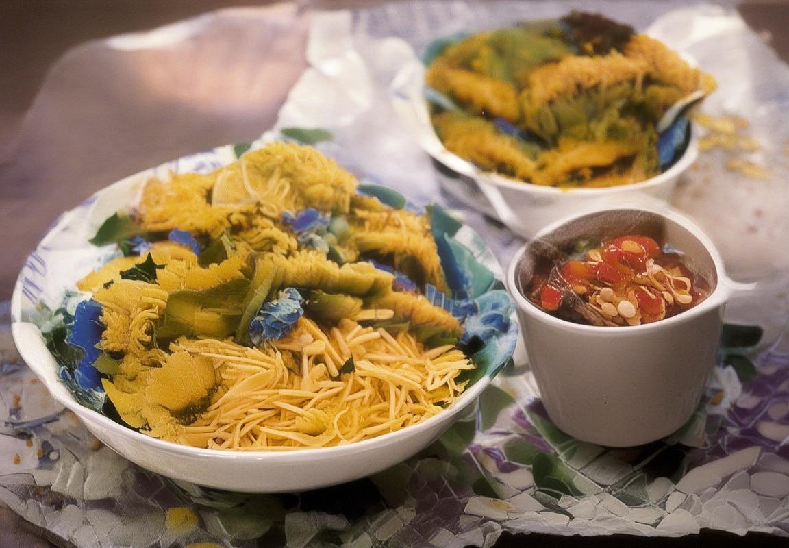 阿森纳欧冠酋长球场对决拜仁：战术对决与罗本弧线球制胜(图1)